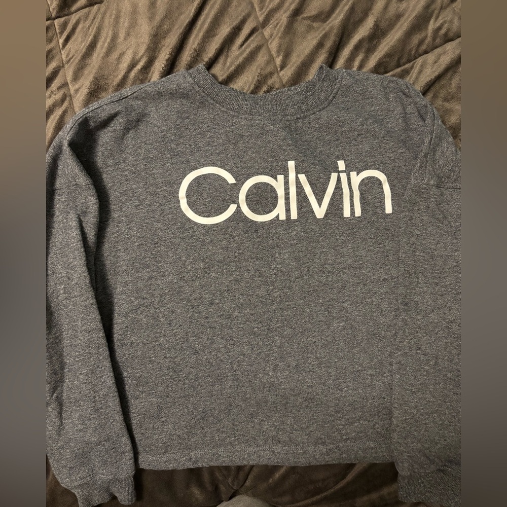 Lightweight crewneck